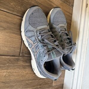 ASICS Gel-Venture 7 Women's size 10 Athletic Trail Running Shoes 1012A627